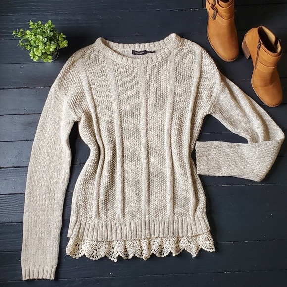 Anthropologie Sweaters - Anthropologie Cream Sweater